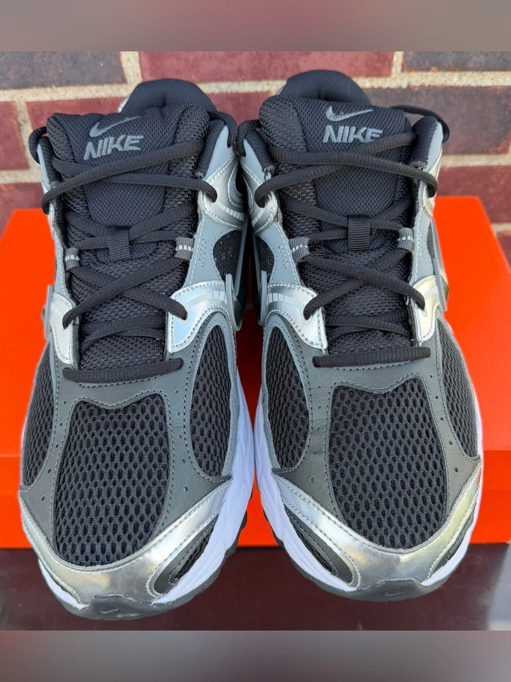 Nike V5 RNR Men’s Size 13 Black/Anthracite/Smoke Grey BRAND NEW with box